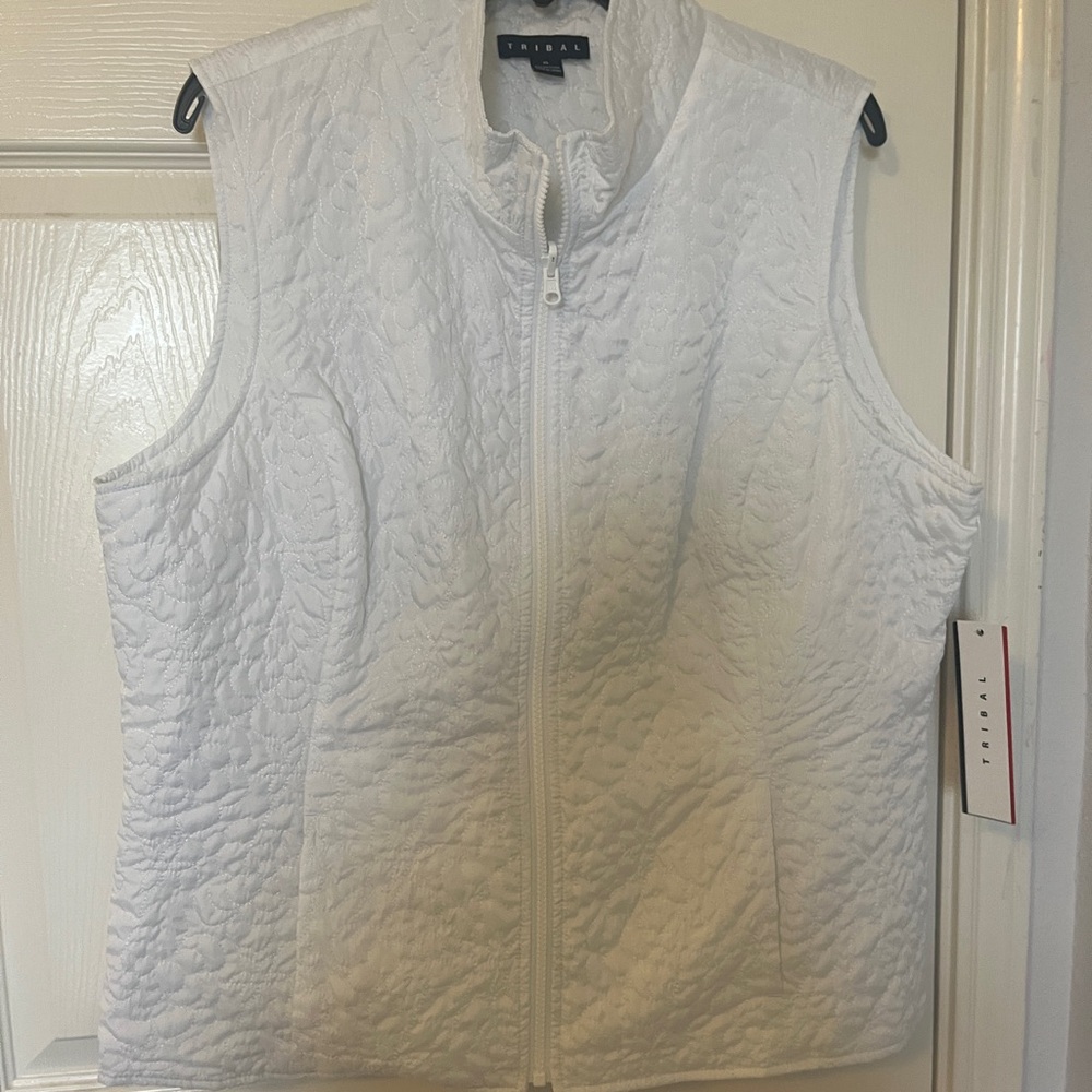 Tribal lightweight quilted vest, XL, white